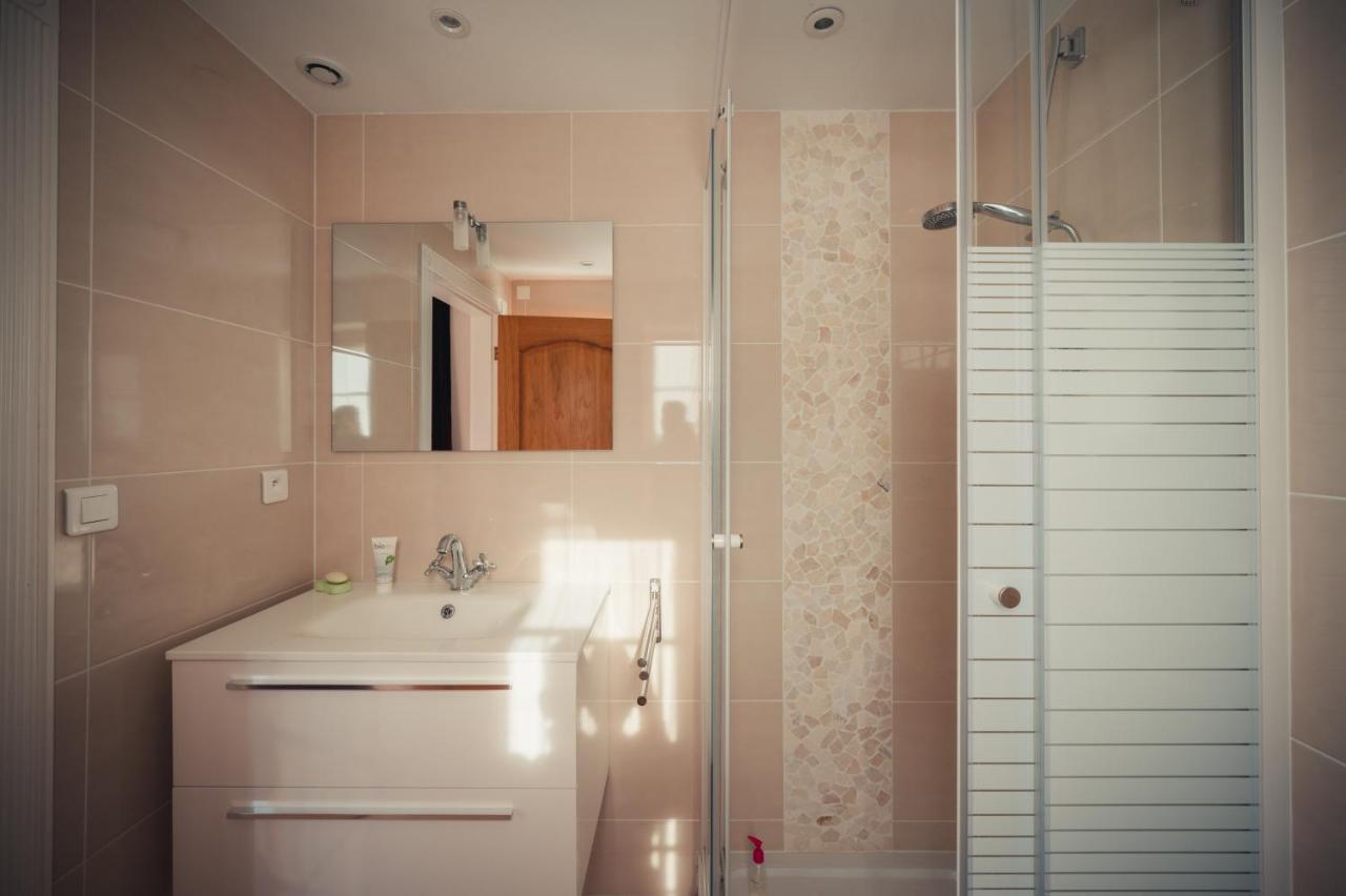 Bastide Du Bau Reddoun, Chambres D'Hotes, Maison D'Artiste En Provence 卡连 外观 照片