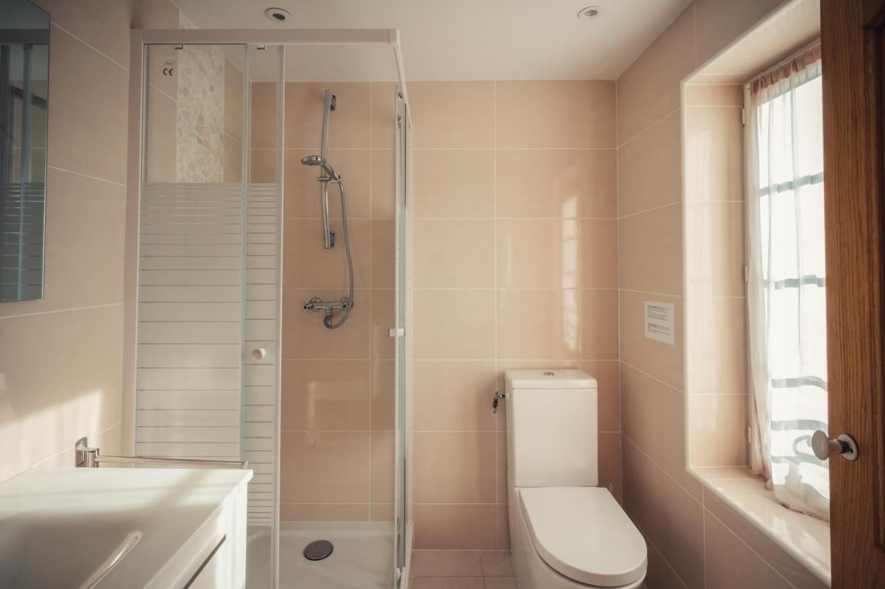 Bastide Du Bau Reddoun, Chambres D'Hotes, Maison D'Artiste En Provence 卡连 外观 照片
